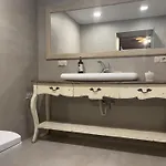 Luxury Stone With Private Pool *