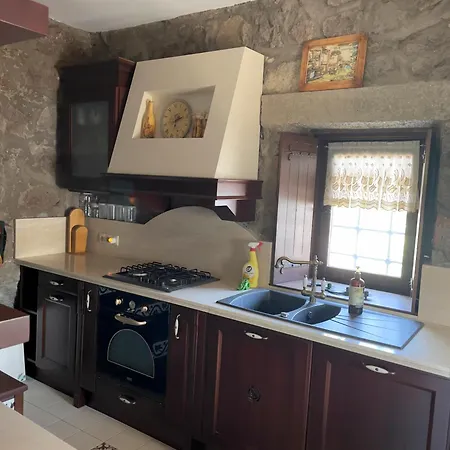 Luxury Stone With Private Pool Ortakentyahşi